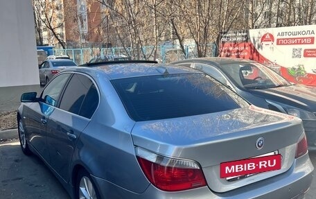 BMW 5 серия, 2004 год, 970 000 рублей, 6 фотография