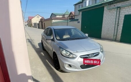 Hyundai Solaris II рестайлинг, 2013 год, 685 000 рублей, 8 фотография