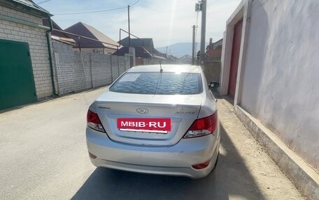 Hyundai Solaris II рестайлинг, 2013 год, 685 000 рублей, 6 фотография