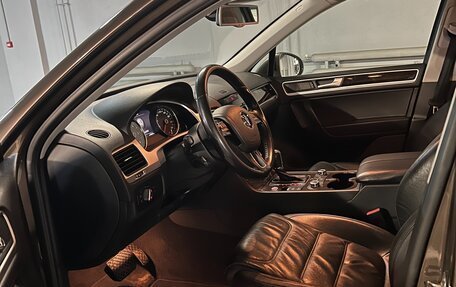 Volkswagen Touareg III, 2014 год, 2 100 000 рублей, 7 фотография