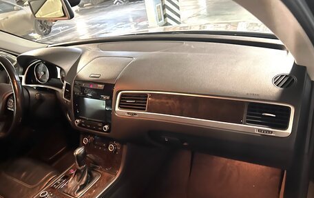 Volkswagen Touareg III, 2014 год, 2 100 000 рублей, 17 фотография