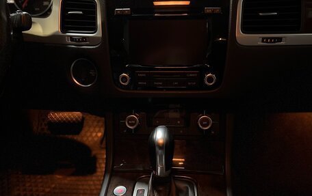 Volkswagen Touareg III, 2014 год, 2 100 000 рублей, 21 фотография