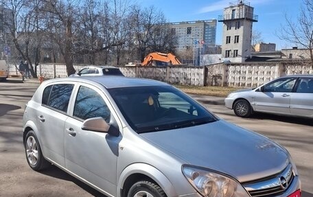 Opel Astra H, 2011 год, 655 000 рублей, 2 фотография