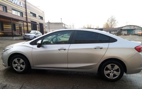 Chevrolet Cruze II, 2018 год, 1 130 000 рублей, 4 фотография