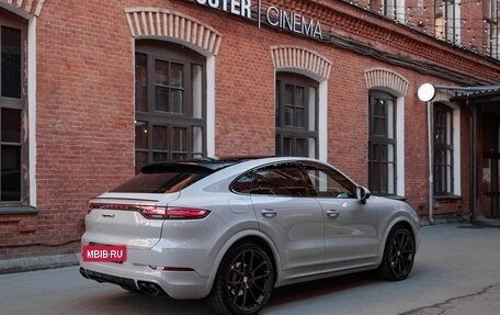 Porsche Cayenne III, 2022 год, 9 490 000 рублей, 2 фотография