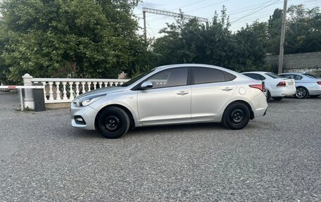 Hyundai Solaris II рестайлинг, 2018 год, 1 350 000 рублей, 7 фотография