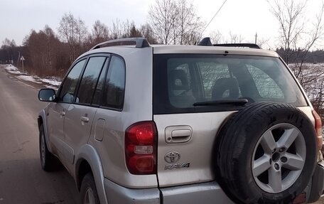 Toyota RAV4, 2004 год, 650 000 рублей, 3 фотография