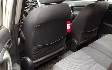 Toyota RAV4, 2004 год, 650 000 рублей, 7 фотография