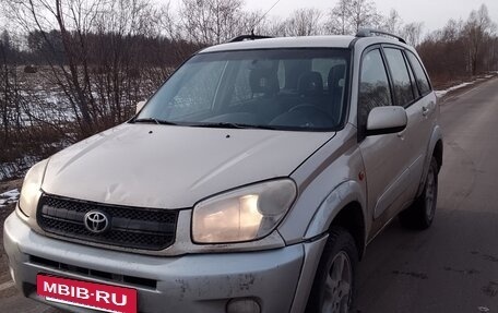 Toyota RAV4, 2004 год, 650 000 рублей, 4 фотография