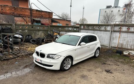 BMW 1 серия, 2008 год, 570 000 рублей, 2 фотография