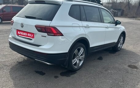 Volkswagen Tiguan II, 2019 год, 3 450 000 рублей, 6 фотография