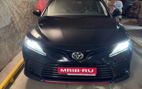 Toyota Camry, 2021 год, 3 700 000 рублей, 1 фотография