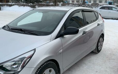 Hyundai Solaris II рестайлинг, 2014 год, 1 150 000 рублей, 4 фотография