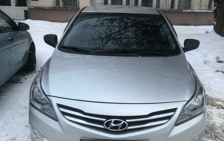 Hyundai Solaris II рестайлинг, 2014 год, 1 150 000 рублей, 7 фотография