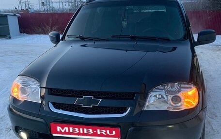 Chevrolet Niva I рестайлинг, 2013 год, 530 000 рублей, 2 фотография