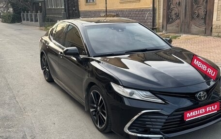 Toyota Camry, 2019 год, 2 900 000 рублей, 3 фотография