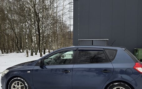 KIA cee'd I рестайлинг, 2010 год, 700 000 рублей, 3 фотография