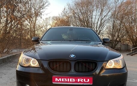 BMW 5 серия, 2004 год, 1 330 000 рублей, 1 фотография