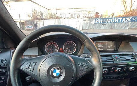 BMW 5 серия, 2004 год, 1 330 000 рублей, 14 фотография