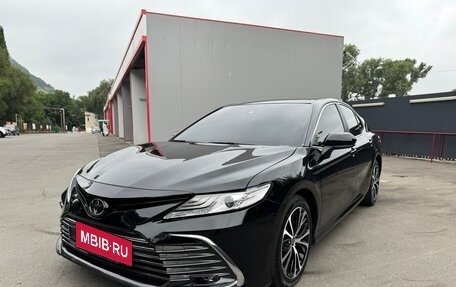 Toyota Camry, 2020 год, 2 850 000 рублей, 2 фотография