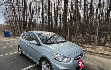 Hyundai Solaris II рестайлинг, 2011 год, 850 000 рублей, 12 фотография