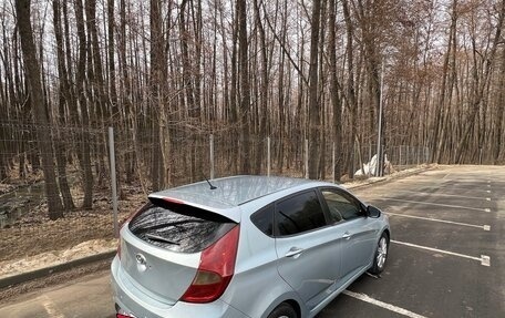 Hyundai Solaris II рестайлинг, 2011 год, 850 000 рублей, 8 фотография