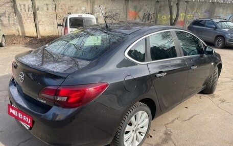 Opel Astra J, 2013 год, 887 000 рублей, 3 фотография