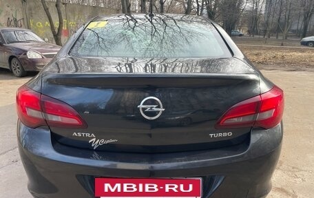 Opel Astra J, 2013 год, 887 000 рублей, 4 фотография