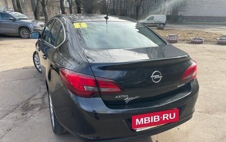 Opel Astra J, 2013 год, 887 000 рублей, 5 фотография