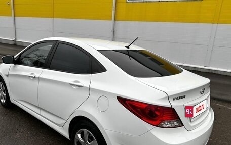 Hyundai Solaris II рестайлинг, 2012 год, 1 120 000 рублей, 2 фотография