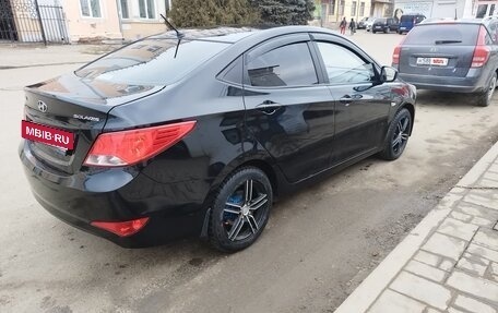 Hyundai Solaris II рестайлинг, 2014 год, 750 000 рублей, 5 фотография