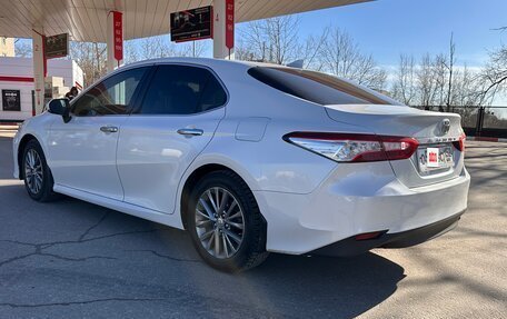 Toyota Camry, 2019 год, 3 050 000 рублей, 6 фотография