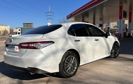 Toyota Camry, 2019 год, 3 050 000 рублей, 4 фотография