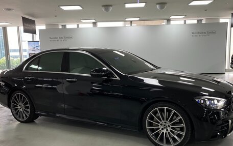 Mercedes-Benz E-Класс, 2022 год, 3 300 003 рублей, 4 фотография