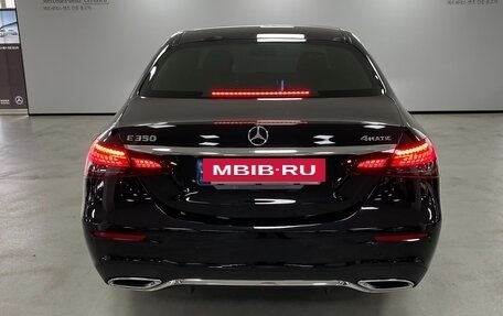 Mercedes-Benz E-Класс, 2022 год, 3 300 003 рублей, 7 фотография
