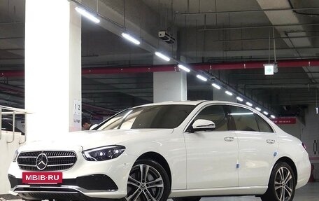 Mercedes-Benz E-Класс, 2021 год, 3 179 000 рублей, 3 фотография