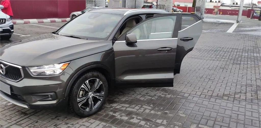 Volvo XC40 I, 2019 год, 3 000 000 рублей, 7 фотография