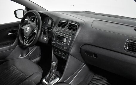 Volkswagen Polo VI (EU Market), 2016 год, 950 000 рублей, 13 фотография