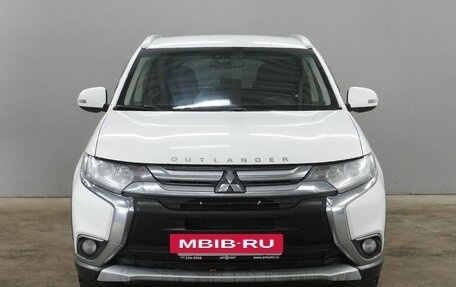 Mitsubishi Outlander III рестайлинг 3, 2018 год, 1 585 000 рублей, 2 фотография