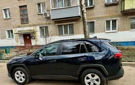 Toyota RAV4, 2019 год, 2 950 000 рублей, 4 фотография