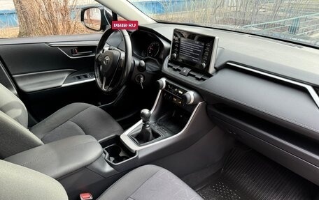 Toyota RAV4, 2019 год, 2 950 000 рублей, 17 фотография