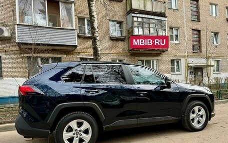 Toyota RAV4, 2019 год, 2 950 000 рублей, 10 фотография