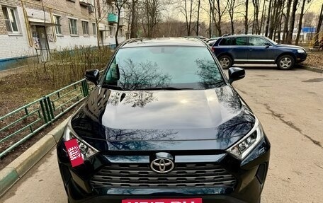 Toyota RAV4, 2019 год, 2 950 000 рублей, 6 фотография