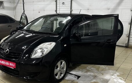 Toyota Vitz, 2005 год, 600 000 рублей, 2 фотография