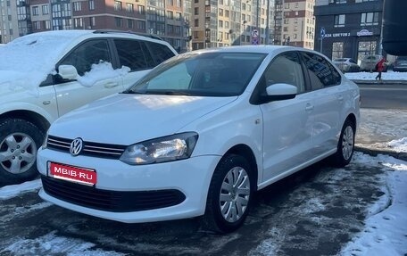 Volkswagen Polo VI (EU Market), 2014 год, 975 000 рублей, 1 фотография