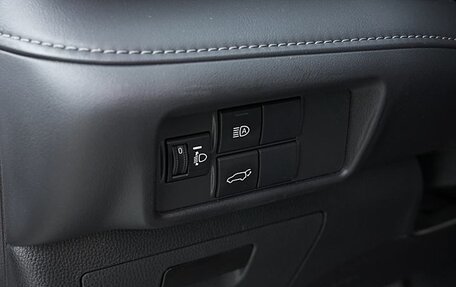 Toyota Highlander, 2022 год, 3 800 000 рублей, 20 фотография