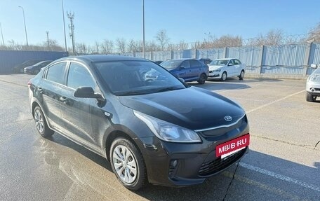 KIA Rio IV, 2017 год, 911 000 рублей, 2 фотография