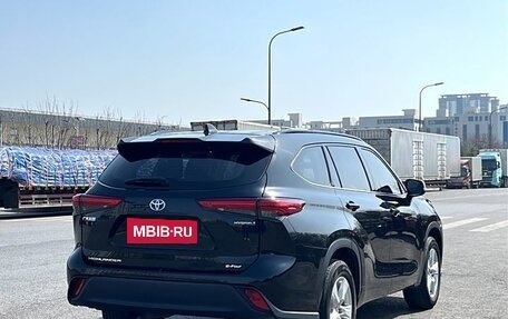 Toyota Highlander, 2022 год, 3 400 000 рублей, 6 фотография