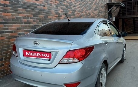 Hyundai Solaris II рестайлинг, 2012 год, 630 000 рублей, 5 фотография