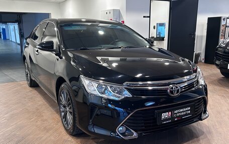 Toyota Camry, 2016 год, 2 430 000 рублей, 5 фотография